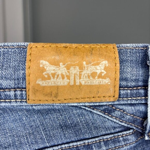 LEVIS Curvy 529 Bootcut Womens 31"W x 30"L Denim 5 pocket Med Wash - Picture 7 of 8